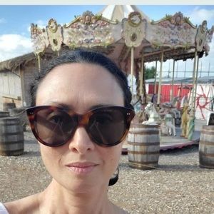 Meet your Posher, Catherine